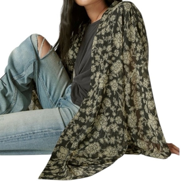 LUCKY BRAND Floral Printed Chiffon Metallic Striped Open Front Kimono Cardigan - Picture 2 of 12